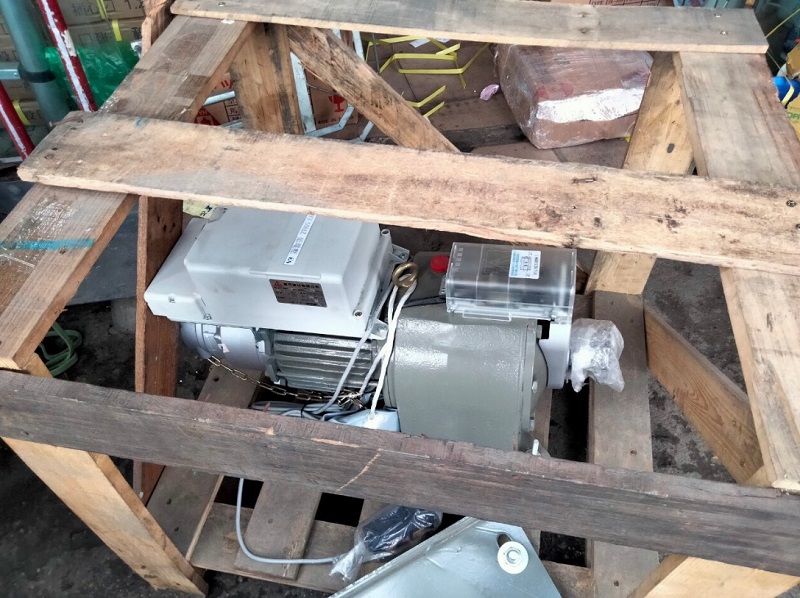 Motor cửa cuốn YH 1300Kg Đài Loan 